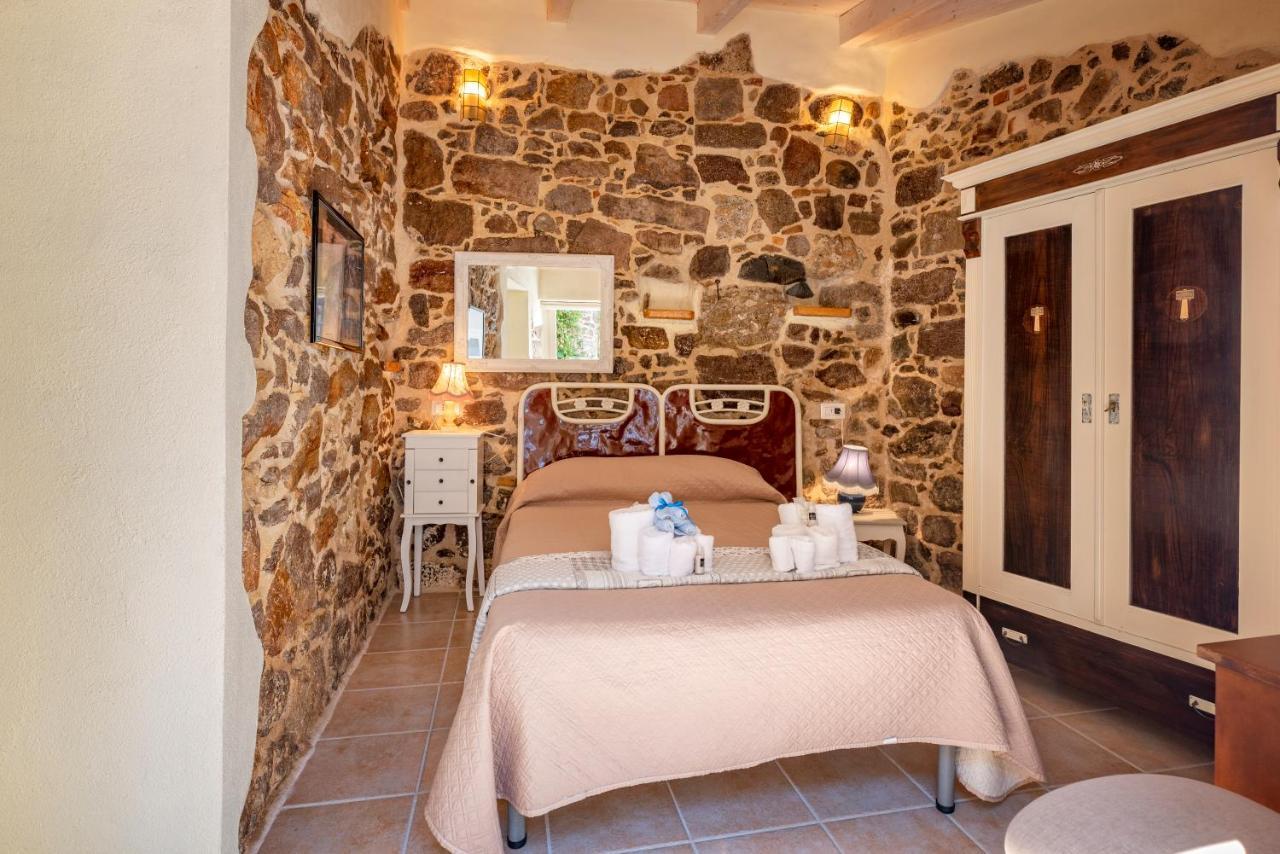 Domo Sa Barra Bed & Breakfast SantʼAntìoco Eksteriør bilde